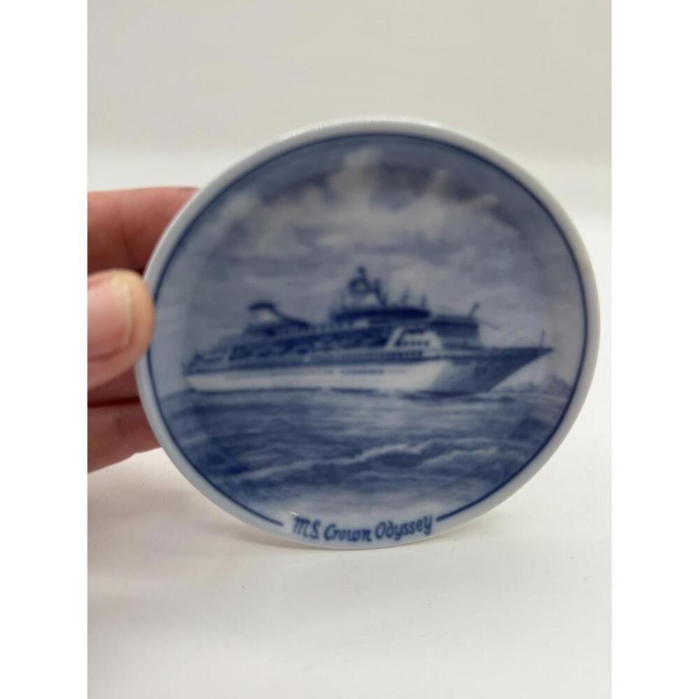 MS CROWN ODYSSEY Royal Cruise Line Vintage Ltd Ed 4 inch Plate Berlin Design